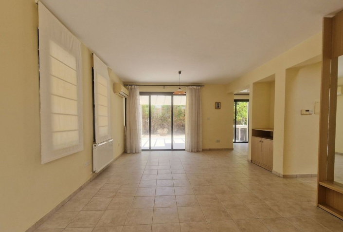 Image No.8-Maison / Villa de 3 chambres à vendre à Pylas