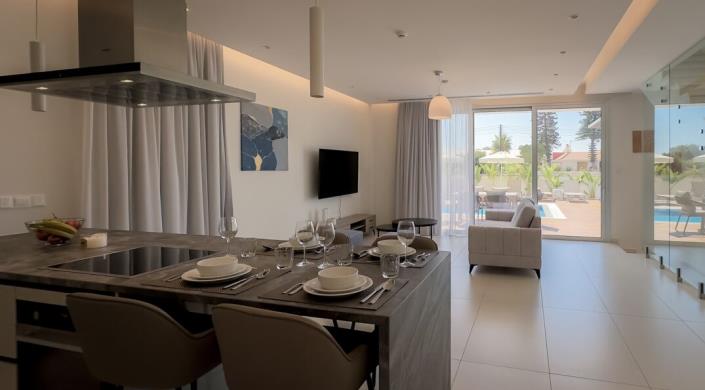 Image No.13-4 Bed Villa / Detached for sale