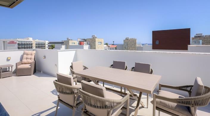 Image No.37-4 Bed Villa / Detached for sale