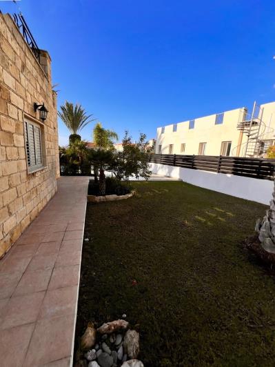 Image No.5-Maison / Villa de 3 chambres à vendre à Peyia