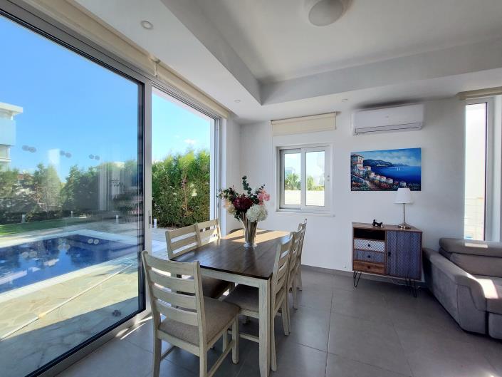 Image No.25-4 Bed House/Villa for sale