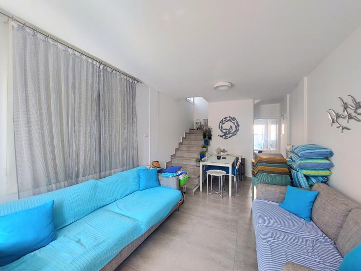 Image No.2-2 Bed Townhouse for sale