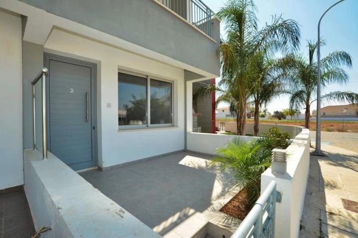 Image No.4-2 Bed Townhouse for sale