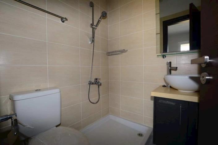 Image No.13-2 Bed Townhouse for sale