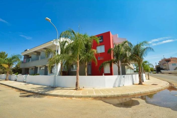 Image No.21-2 Bed Townhouse for sale