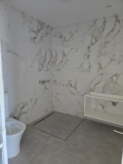 Image No.9-2 Bed Townhouse for sale