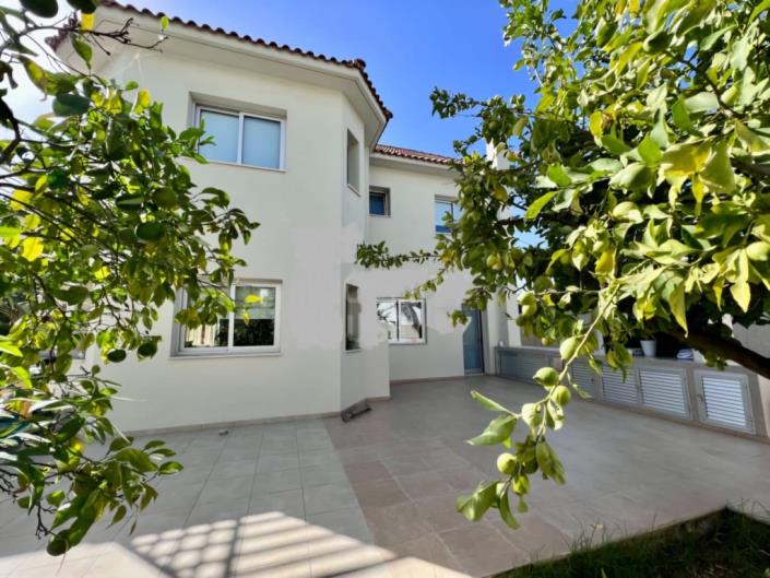 Image No.18-5 Bed Villa for sale