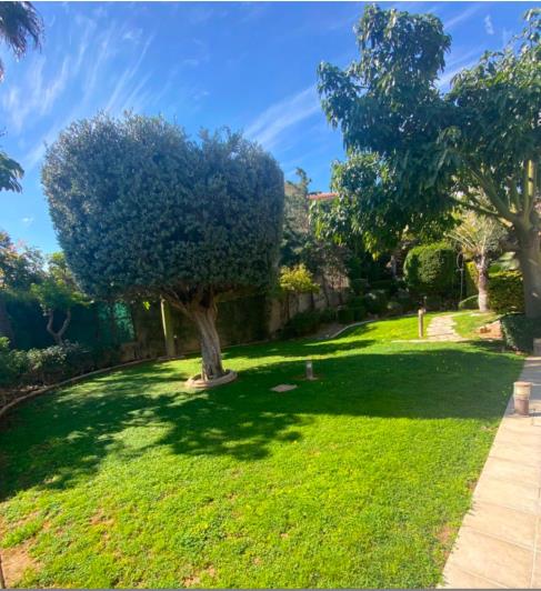 Image No.3-6 Bed Villa / Detached for sale