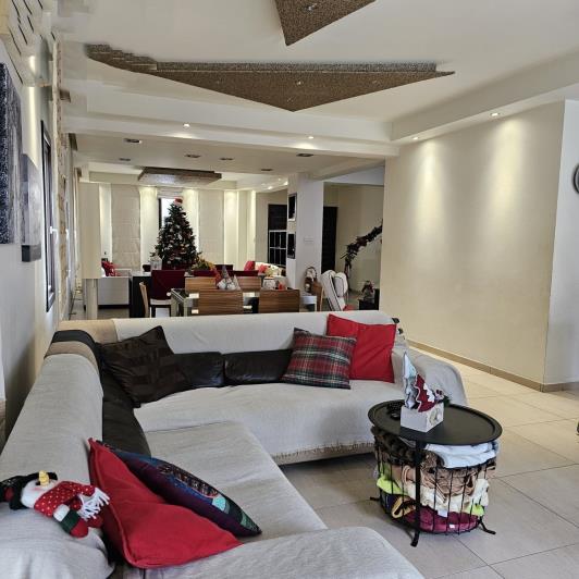 Image No.4-Maison / Villa de 4 chambres à vendre à Aradippou