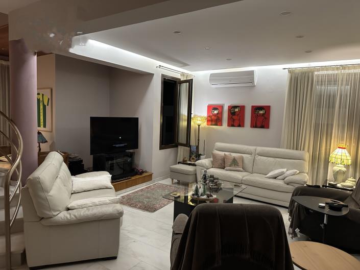 Image No.5-Maison / Villa de 4 chambres à vendre à Larnaca