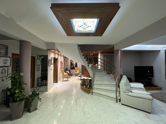 Image No.3-Maison / Villa de 4 chambres à vendre à Larnaca