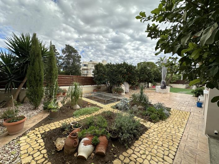 Image No.19-Maison / Villa de 4 chambres à vendre à Larnaca