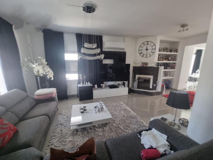 Image No.2-5 Bed House/Villa for sale