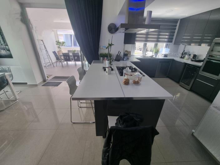 Image No.8-5 Bed House/Villa for sale