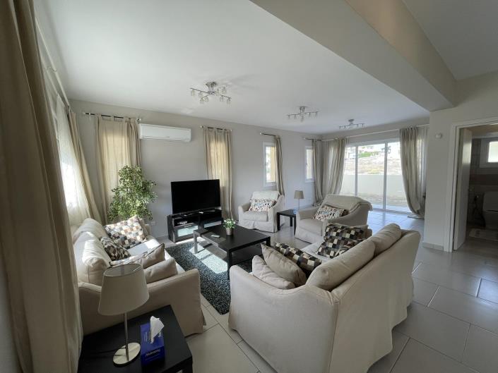 Image No.2-4 Bed Villa / Detached for sale