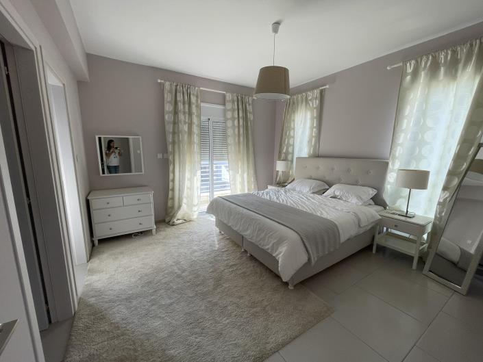 Image No.10-4 Bed Villa / Detached for sale