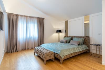 f125f754-f7a8-4e3f-8cb7-6011d848ff06