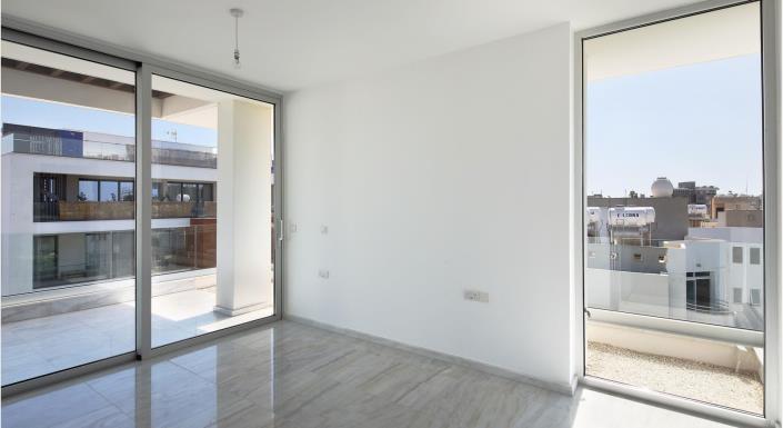 Image No.8-3 Bed Apartment for sale