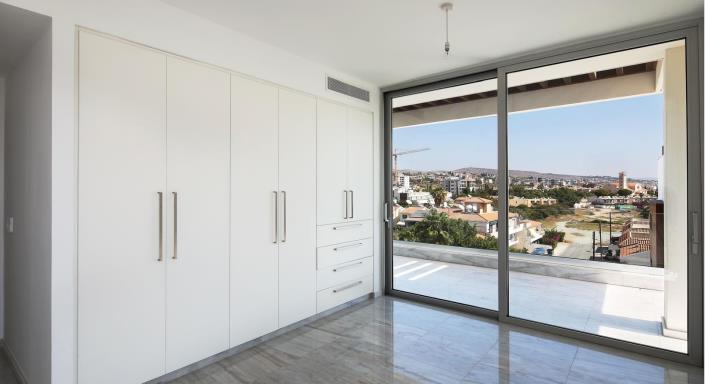 Image No.10-3 Bed Apartment for sale