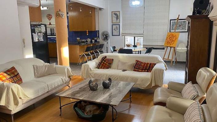 Image No.5-Villa de 4 chambres à vendre à Larnaca