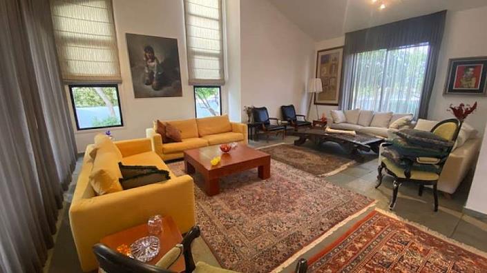 Image No.4-Villa de 4 chambres à vendre à Larnaca