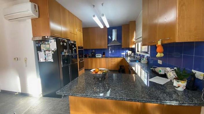 Image No.10-Villa de 4 chambres à vendre à Larnaca