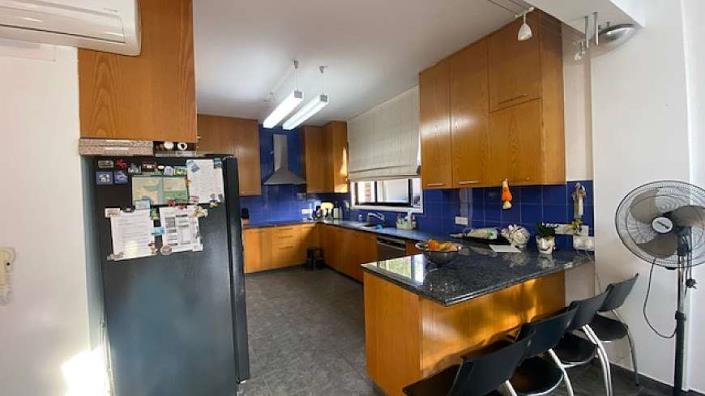 Image No.9-Villa de 4 chambres à vendre à Larnaca