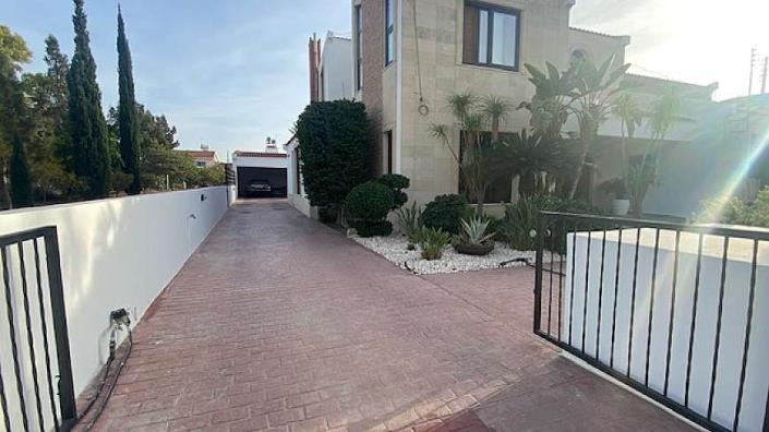 Image No.32-Villa de 4 chambres à vendre à Larnaca