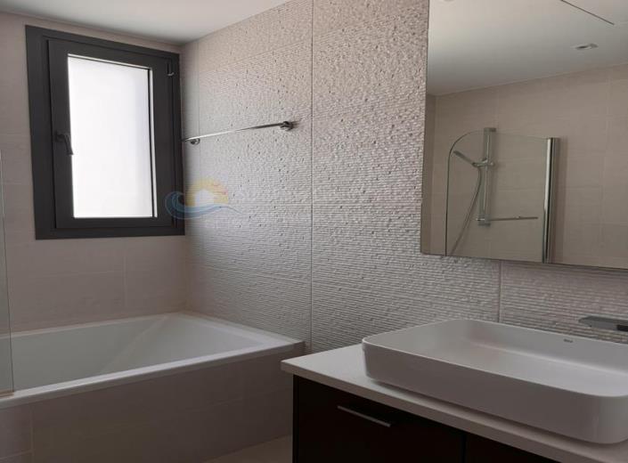 Image No.8-3 Bed Apartment for sale