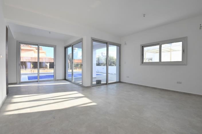 Image No.2-Maison / Villa de 4 chambres à vendre à Kapparis