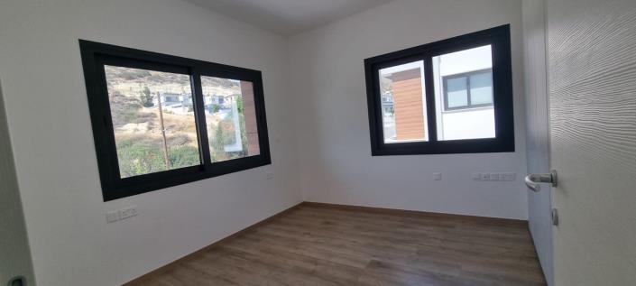 Image No.15-3 Bed Villa for sale