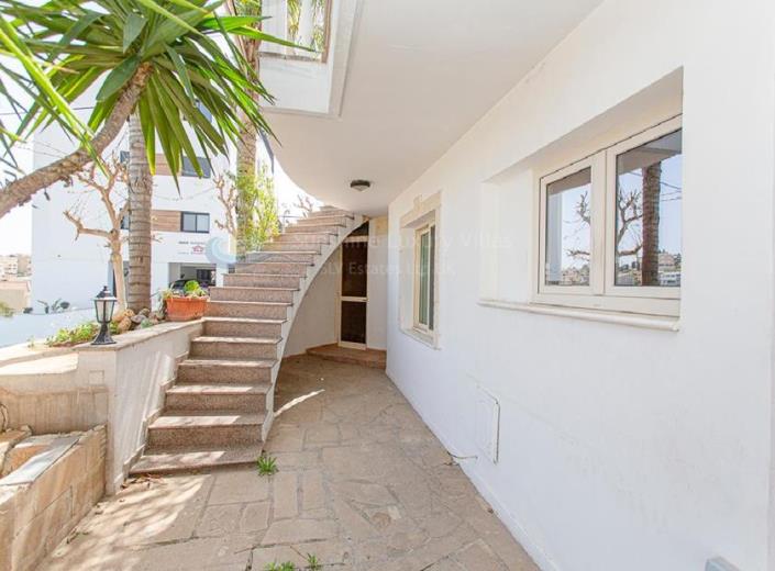 Image No.21-Commercial de 8 chambres à vendre à Limassol