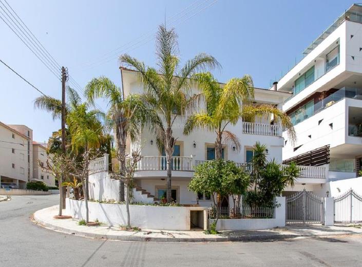 Image No.23-Commercial de 8 chambres à vendre à Limassol