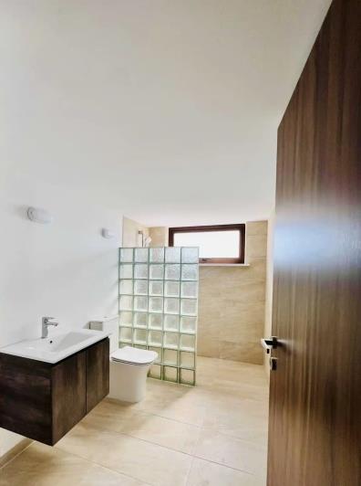 Image No.5-4 Bed House/Villa for sale