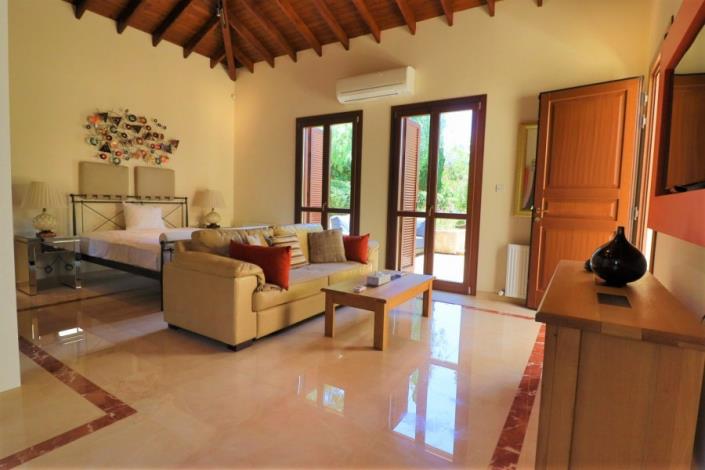 Image No.5-4 Bed Villa for sale
