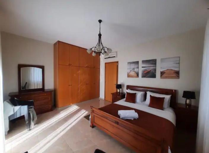 Image No.17-Villa de 4 chambres à vendre à Chlorakas