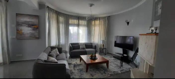 Image No.4-Villa de 4 chambres à vendre à Chlorakas