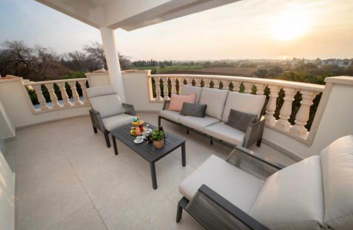 Image No.32-4 Bed Villa for sale