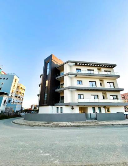 Image No.2-4 Bed Apartment for sale