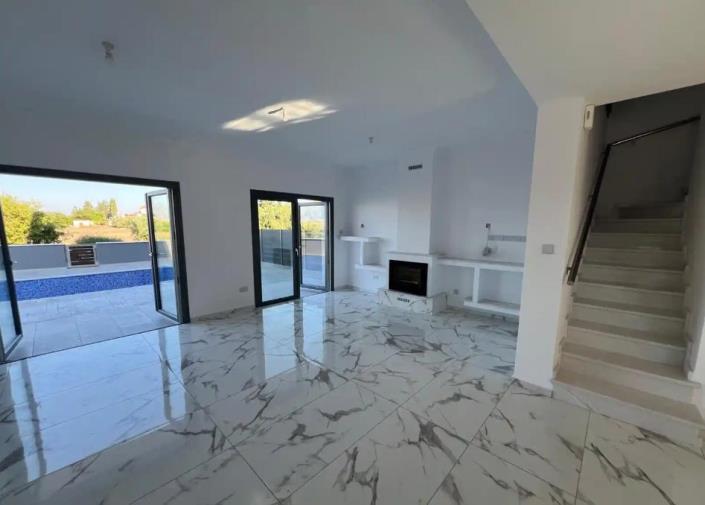 Image No.3-Villa de 3 chambres à vendre à Mandria