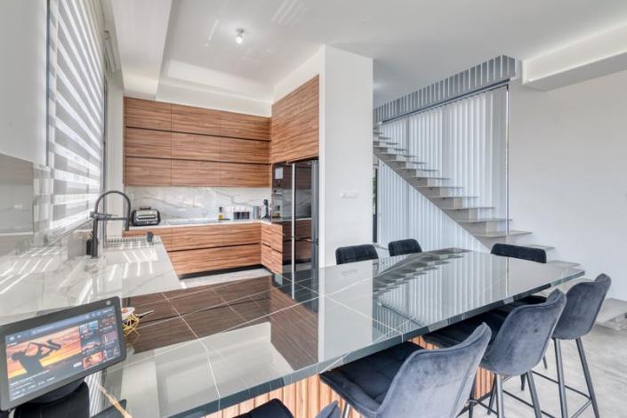 Image No.9-Villa de 4 chambres à vendre à Aradippou