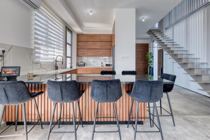 Image No.10-Villa de 4 chambres à vendre à Aradippou