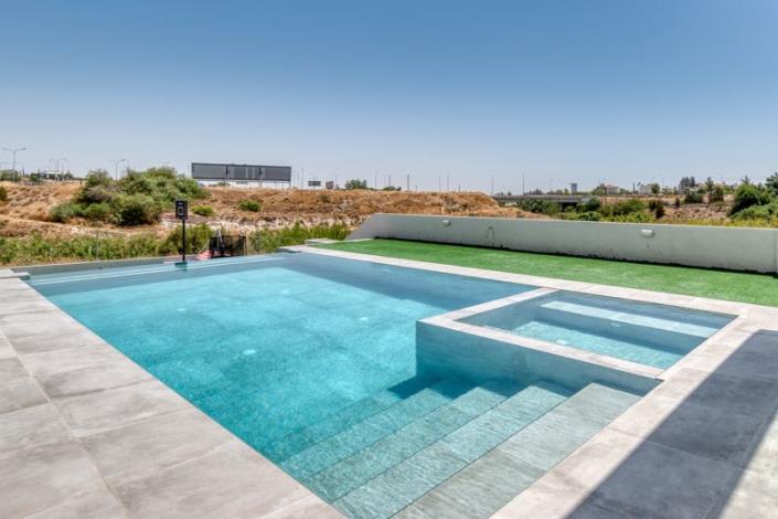 Image No.15-Villa de 4 chambres à vendre à Aradippou