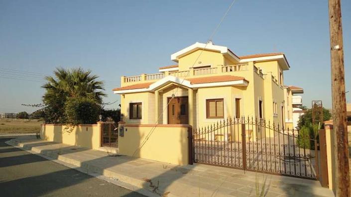 Image No.2-4 Bed Villa for sale