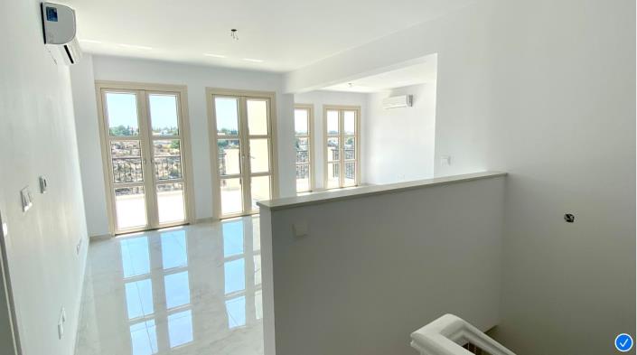 Image No.7-3 Bed Villa for sale