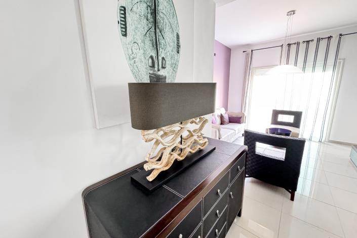 Image No.6-2 Bed Townhouse for sale