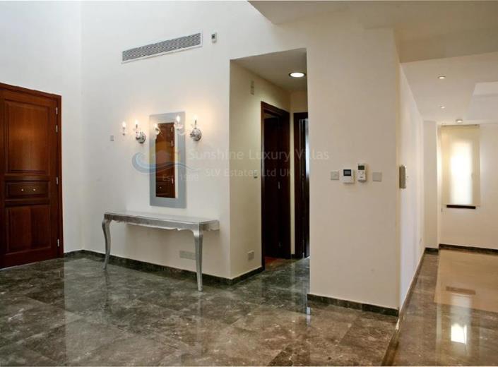 Image No.9-5 Bed Villa for sale