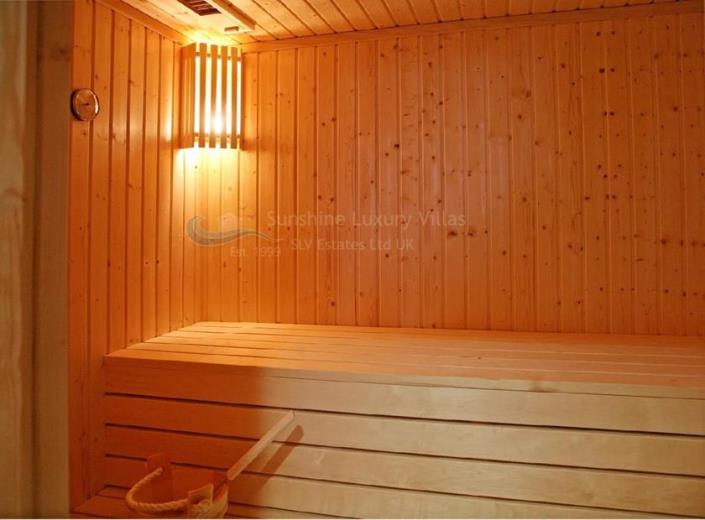 Image No.15-5 Bed Villa for sale