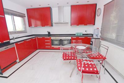 60000-detached-villa-for-sale-in-coral-bay_full