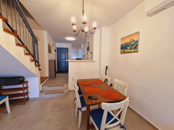 Image No.6-2 Bed Townhouse for sale